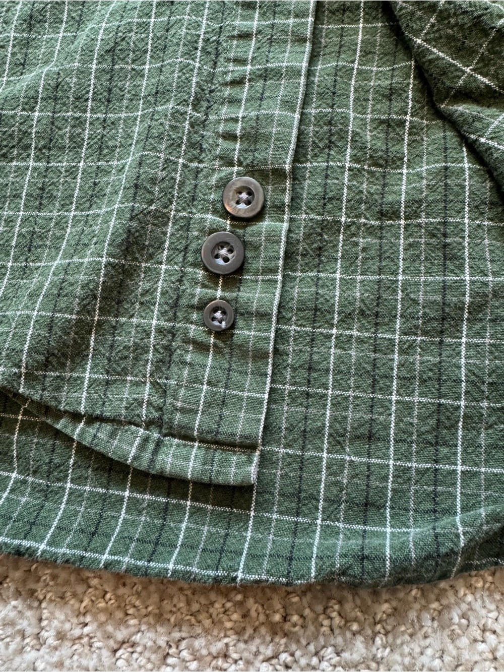 Wrangler Rugged Wear button down - Picture 4 of 8